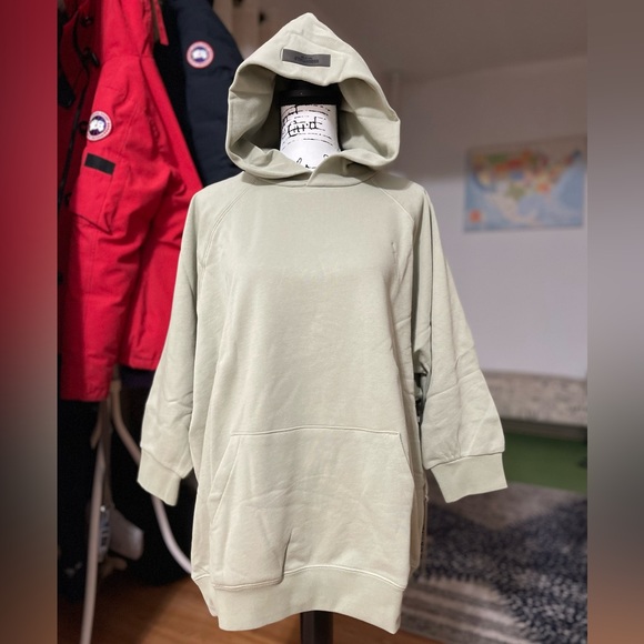 NWT Women’s Medium Fear Of God Essentials French Terry 3/4 Sleeve Hoodie Seafoam - Picture 6 of 13